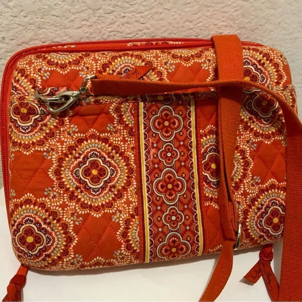 Vera bradley Paprika quilted medium laptop bag Lknew!